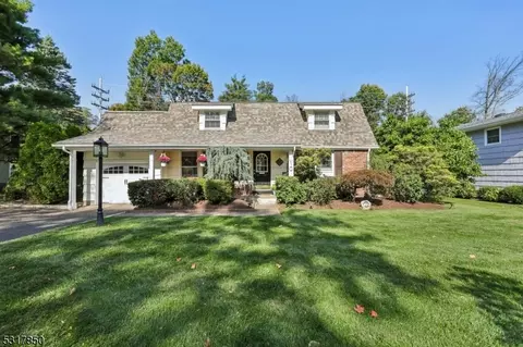 10 Woodland Rd, Chatham, NJ 07928