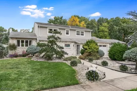 284 Willow Way, Clark, NJ 07066