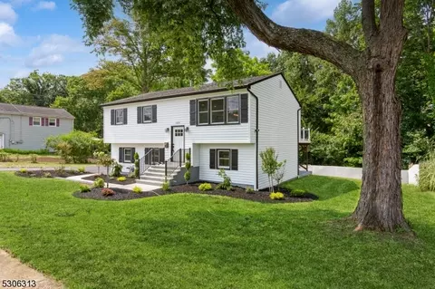 1572 Pershing Pl, South Plainfield, NJ 07080