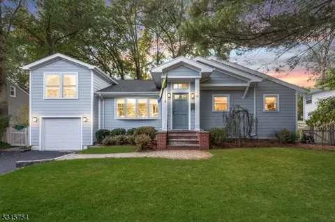 37 Coddington Dr, New Providence, NJ 07974