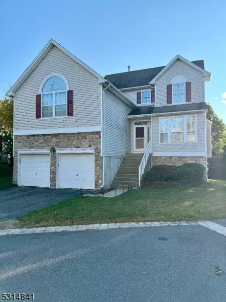 200 Winding Hill Dr, Hackettstown, NJ 07840