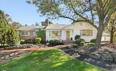 654 Country Club Rd, Bridgewater, NJ 08807
