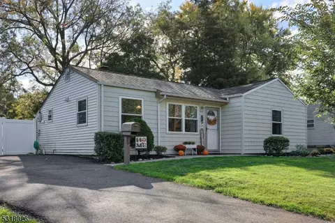 54 Harry Rd, Bridgewater, NJ 08807