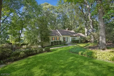 77 Sunset Dr, Chatham Twp, NJ 07928