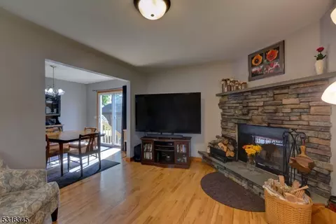 38 Bergen Ave, Wanaque Boro, NJ 07420 photo 10