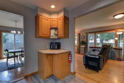 38 Bergen Ave, Wanaque Boro, NJ 07420 photo 16