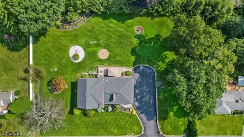 92 Surrey Dr, Wayne, NJ 07470 photo 38