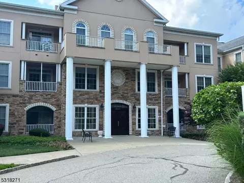 1110 Carter Dr, Rockaway, NJ 07866