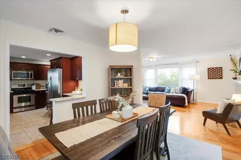 3 Collamore Ter, West Orange, NJ 07052 photo 7