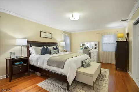 3 Collamore Ter, West Orange, NJ 07052 photo 17
