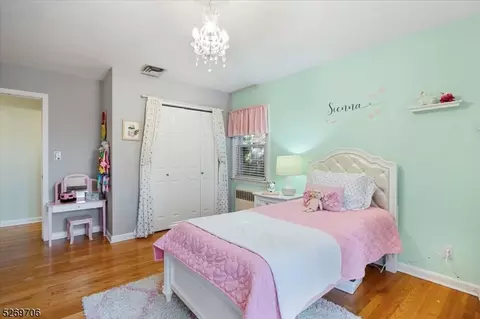 3 Collamore Ter, West Orange, NJ 07052 photo 24