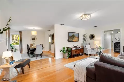 3 Collamore Ter, West Orange, NJ 07052 photo 3