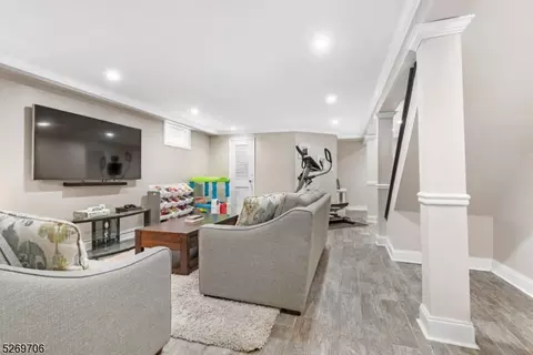 3 Collamore Ter, West Orange, NJ 07052 photo 29