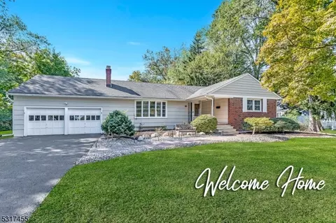 123 Warrenville Rd, Green Brook, NJ 08812