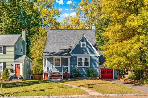 25 Blackburne Ter, West Orange, NJ 07052