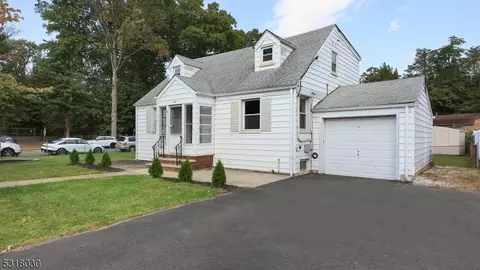 401 Brookside Dr, Roselle, NJ 07203