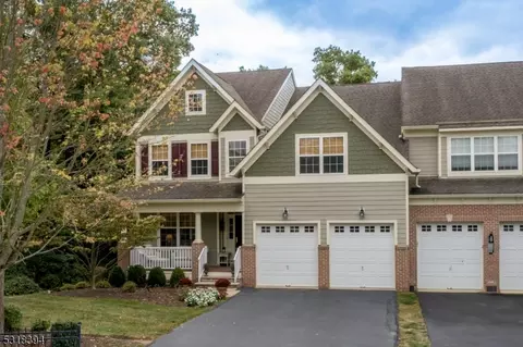 208 Holcombe Way, Lambertville, NJ 08530