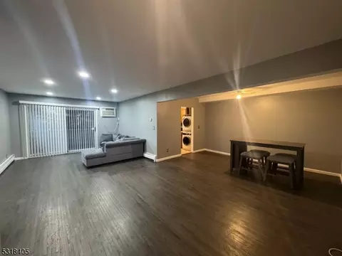 749 N Broad St #101, Elizabeth, NJ 07208