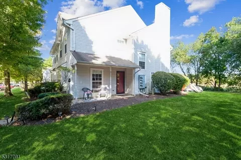 22 Heather Way, Sayreville, NJ 08872