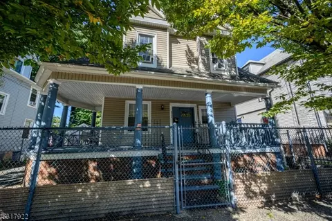 612 Irvine Turner Blvd, Newark, NJ 07112