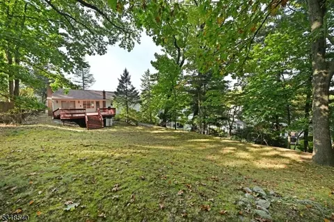 97 Heights Rd, Paramus, NJ 07652 photo 28