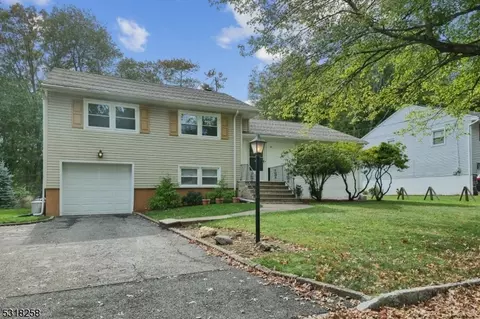 59 Rosemont Ter, West Orange, NJ 07052
