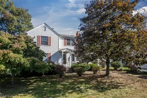 41 1st St, Roxbury Twp, NJ 07847