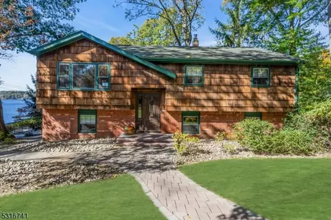 187 New Jersey Ave, Jefferson, NJ 07849