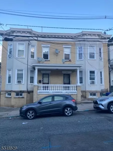 21 Rockland St, Paterson, NJ 07501