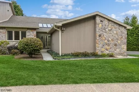 40 Maple Run, Bernards, NJ 07920