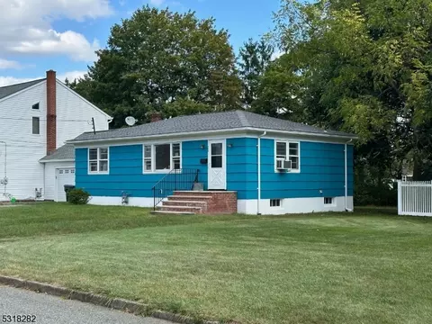 204 E Valley View Ave, Hackettstown, NJ 07840