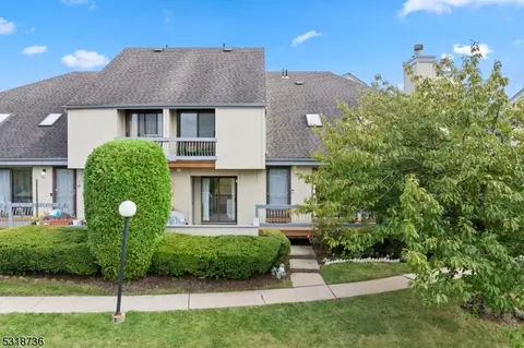 10 Talbot St, Somerset, NJ 08873