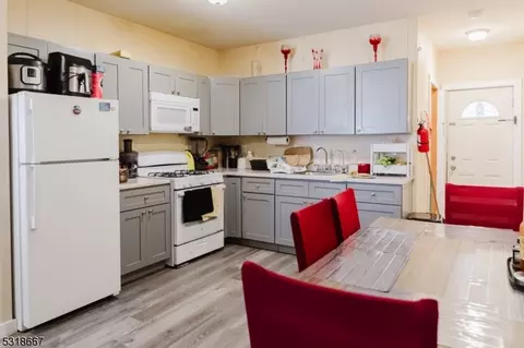 319 Hamilton Ave #2, Paterson, NJ 07501