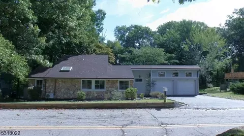 63 Oakland Ave, Rockaway, NJ 07866