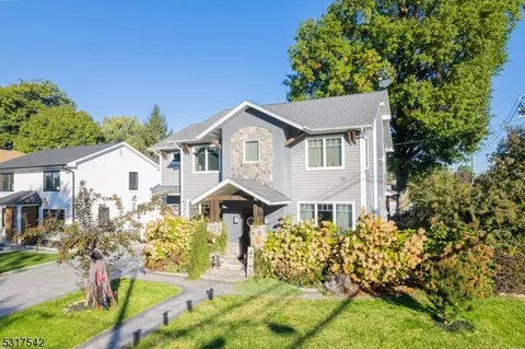 201 Lincoln Ave #1, Elmwood Park, NJ 07407