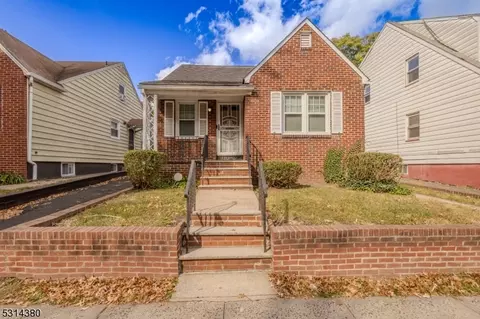 499 S Clinton St, East Orange, NJ 07018