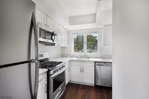 80 Highland Way, Dover, NJ 07801