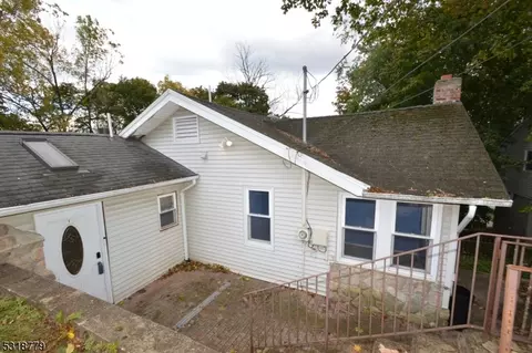 44 Shawger Rd, Denville, NJ 07834