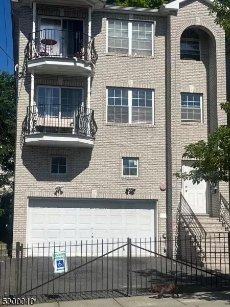 85 Farley Ave #3, Newark, NJ 07108