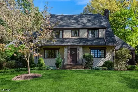 1055 Woodland Ave, Plainfield, NJ 07060