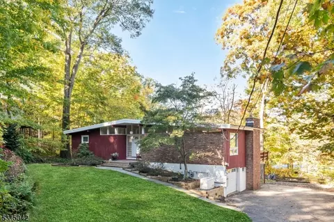 124 Cupsaw Ave, Ringwood, NJ 07456
