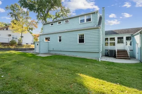 39 Broad Ave, Paramus, NJ 07652 photo 18