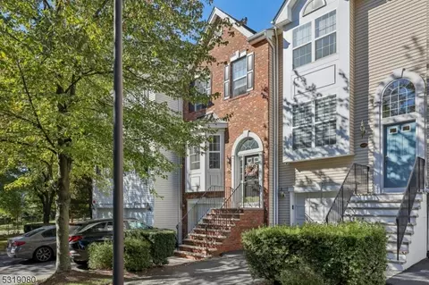 601 Hartford Dr #601, Nutley, NJ 07110