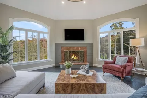 13 Trinity Pl, Warren, NJ 07059 photo 16