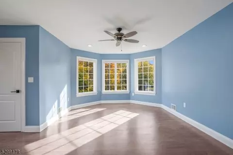 13 Trinity Pl, Warren, NJ 07059 photo 30