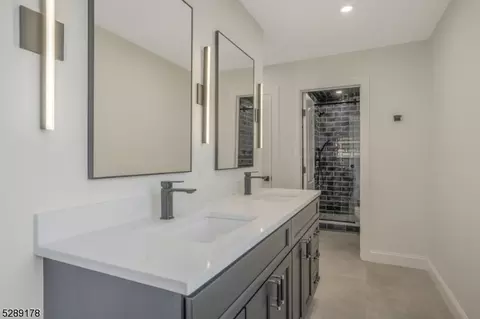13 Trinity Pl, Warren, NJ 07059 photo 32