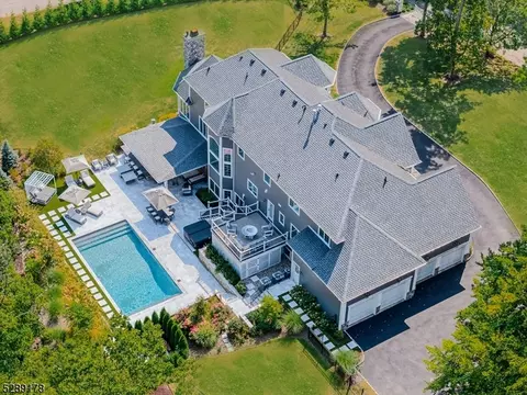 13 Trinity Pl, Warren, NJ 07059 photo 42