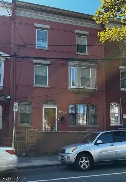 278 6th Ave, Newark, NJ 07107