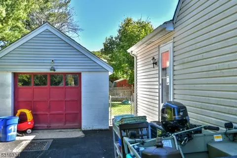 111 Monroe St, Wanaque Boro, NJ 07420 photo 22