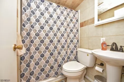 111 Monroe St, Wanaque Boro, NJ 07420 photo 15